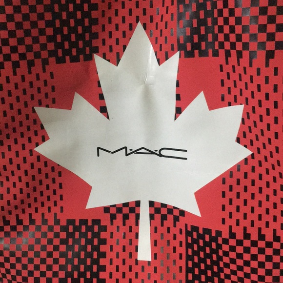 Proud to be Canadian MAC tote - Picture 2 of 2
